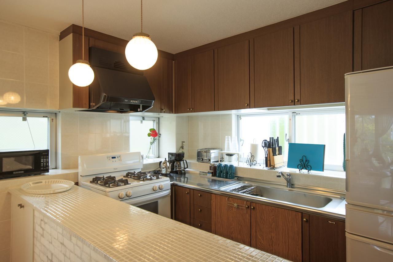 Mihama Beach House Vila Chatan Exterior foto