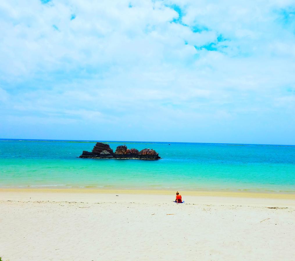 Mihama Beach House Vila Chatan Exterior foto