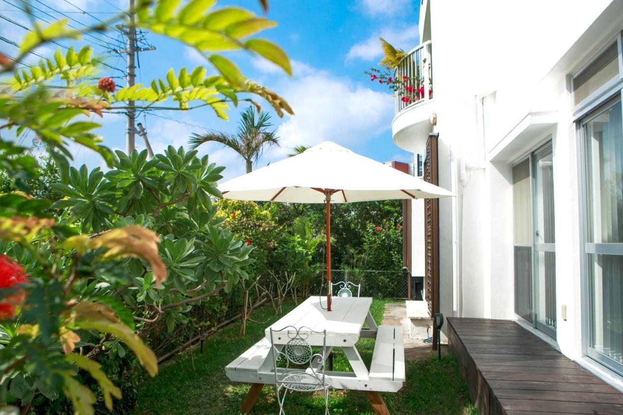 Mihama Beach House Vila Chatan Exterior foto